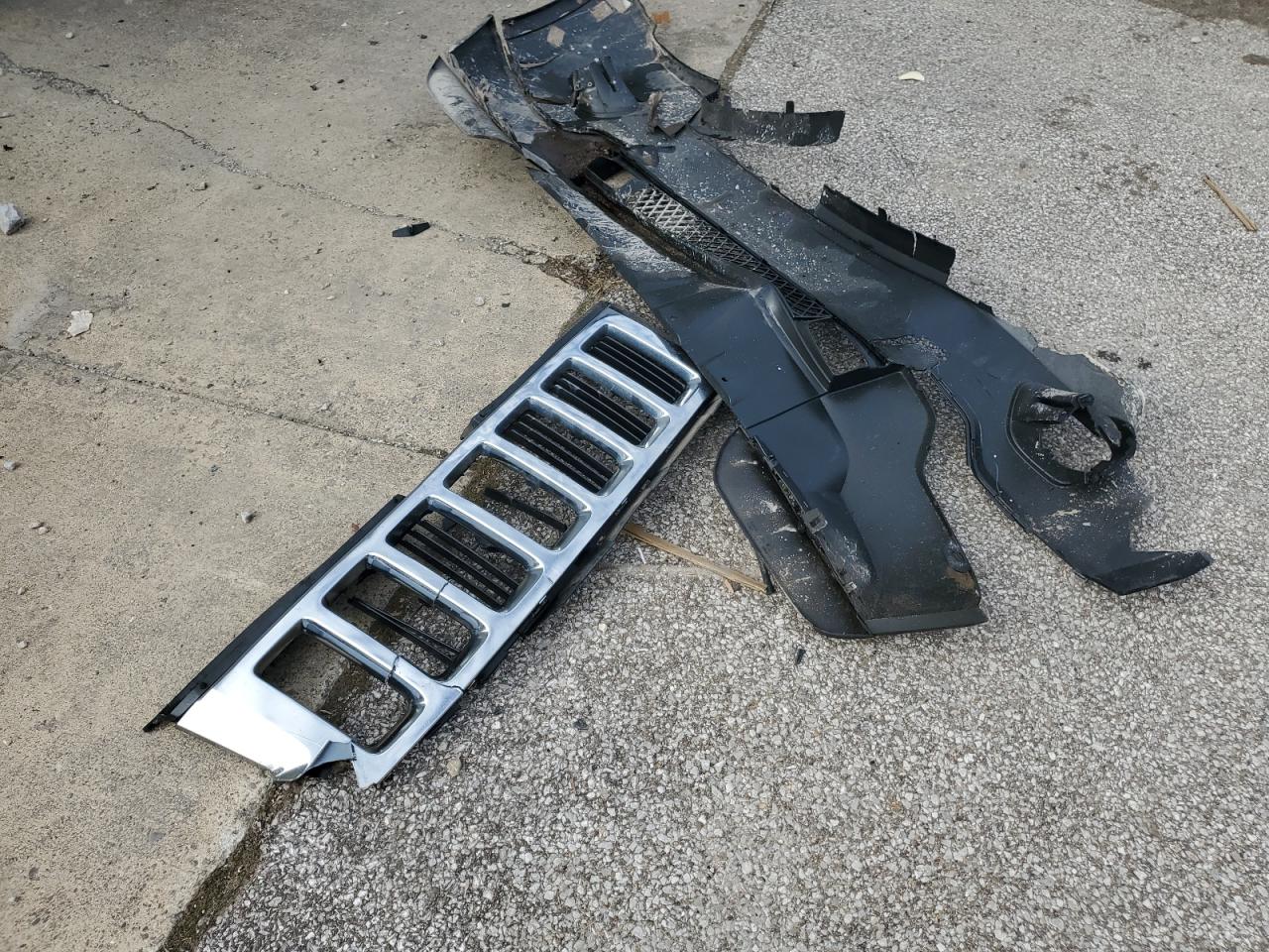 2012 Jeep Grand Cherokee VIN 1C4RJFAG5CC140650 Copart auction photo, front end damage thumbnail 15