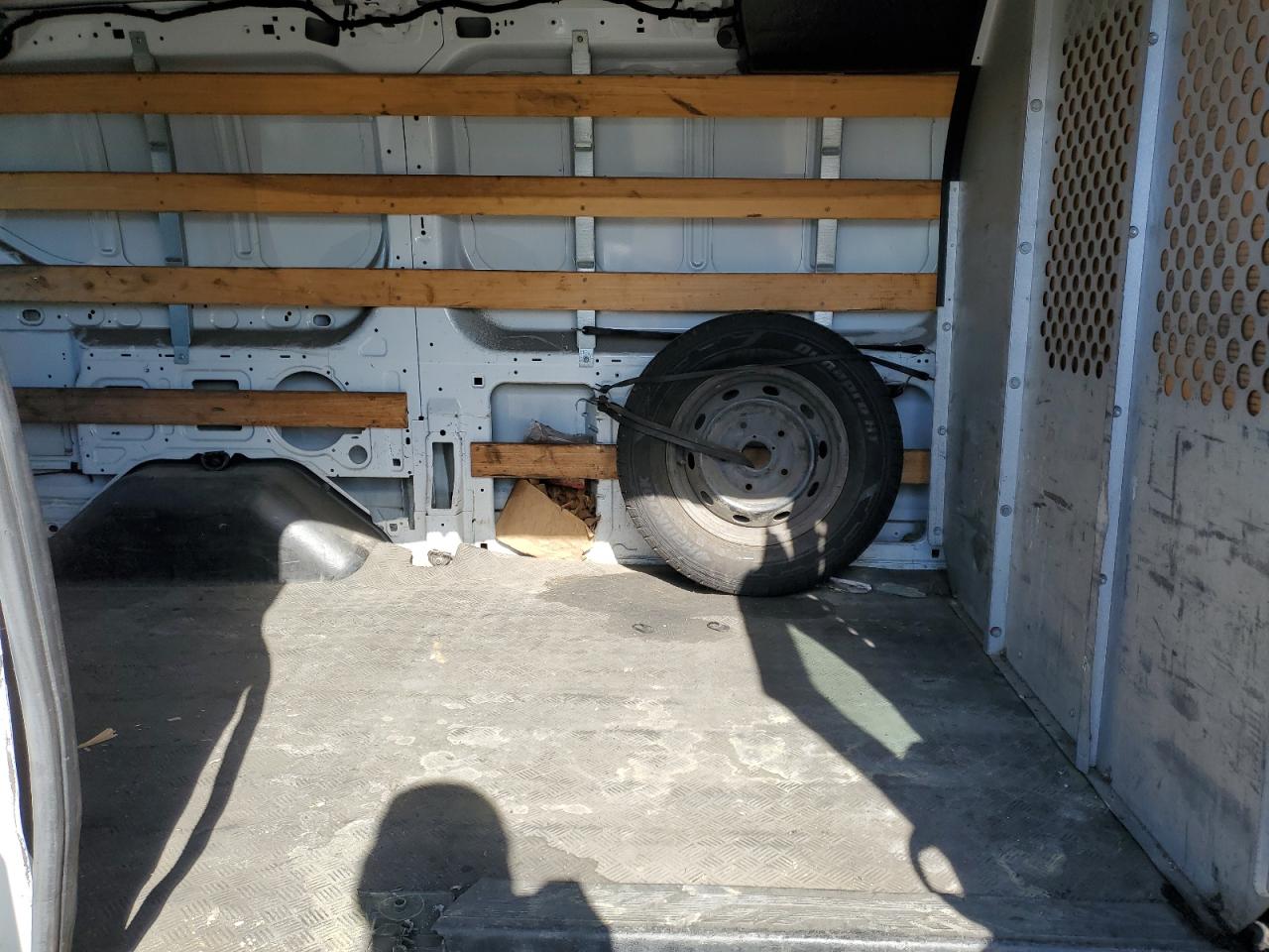 2016 Ford Transit VIN 1FTYR1ZM6GKA39078 Copart auction photo, all over / undercarriage damage thumbnail 11