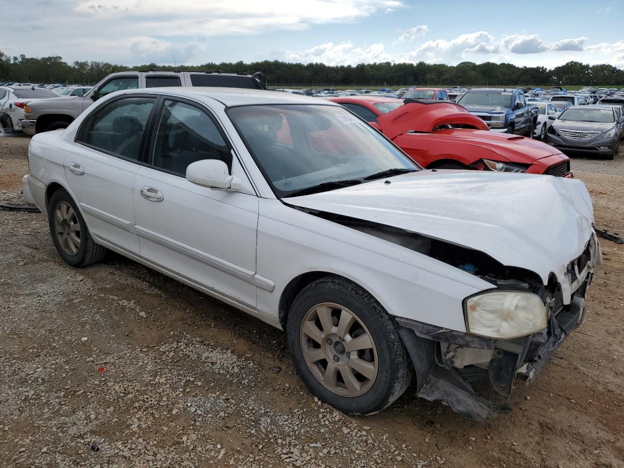 2005 KIA Optima VIN KNAGD128155420451 Copart auction photo, front end damage thumbnail 4