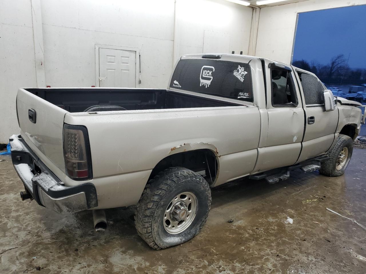 2007 Chevrolet Silverado VIN 1GCHK29D37E131242 Copart auction photo, rollover damage thumbnail 3