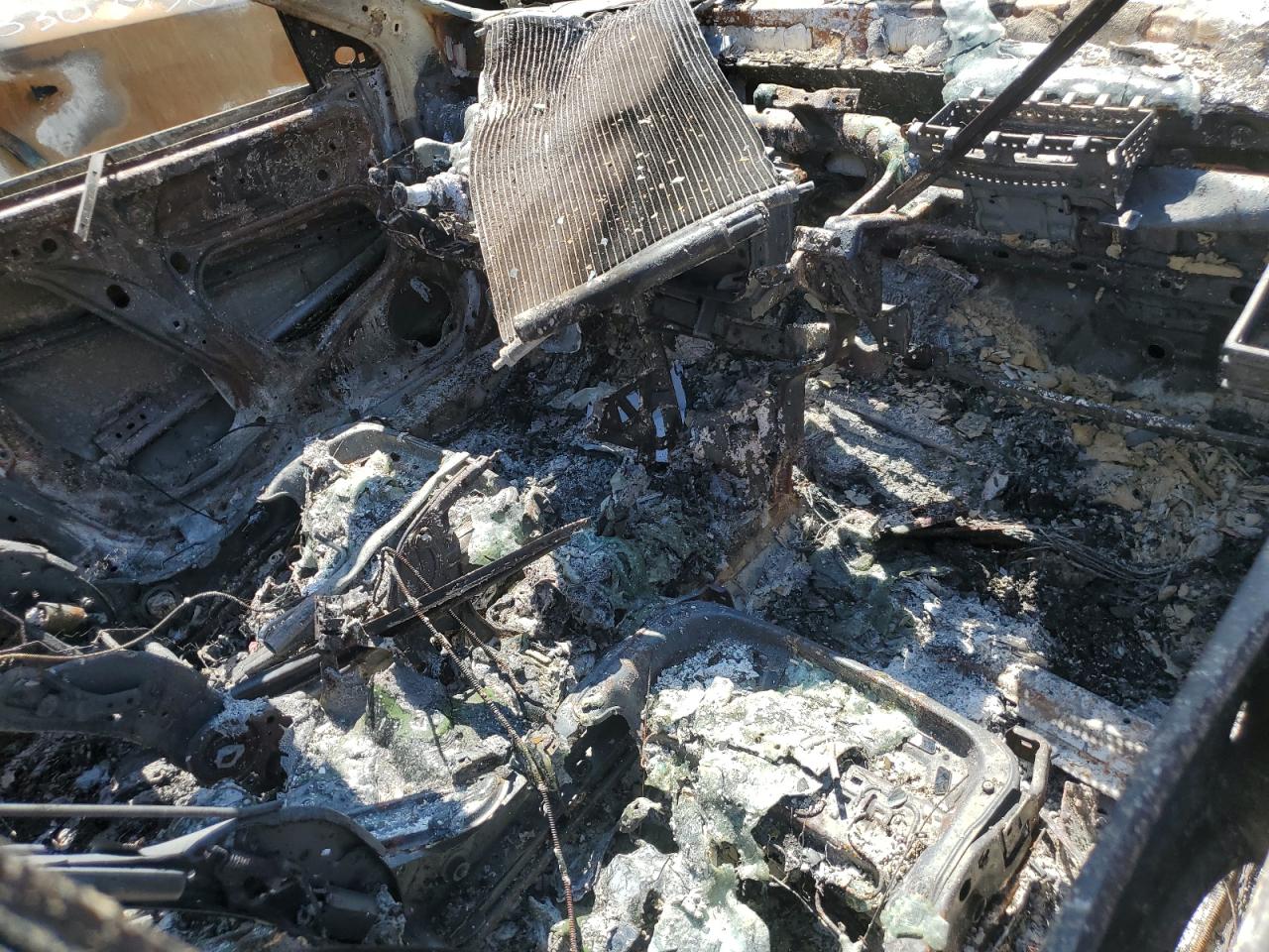 2014 Honda Accord VIN 1HGCR2F88EA263481 Copart auction photo, burn damage thumbnail 14