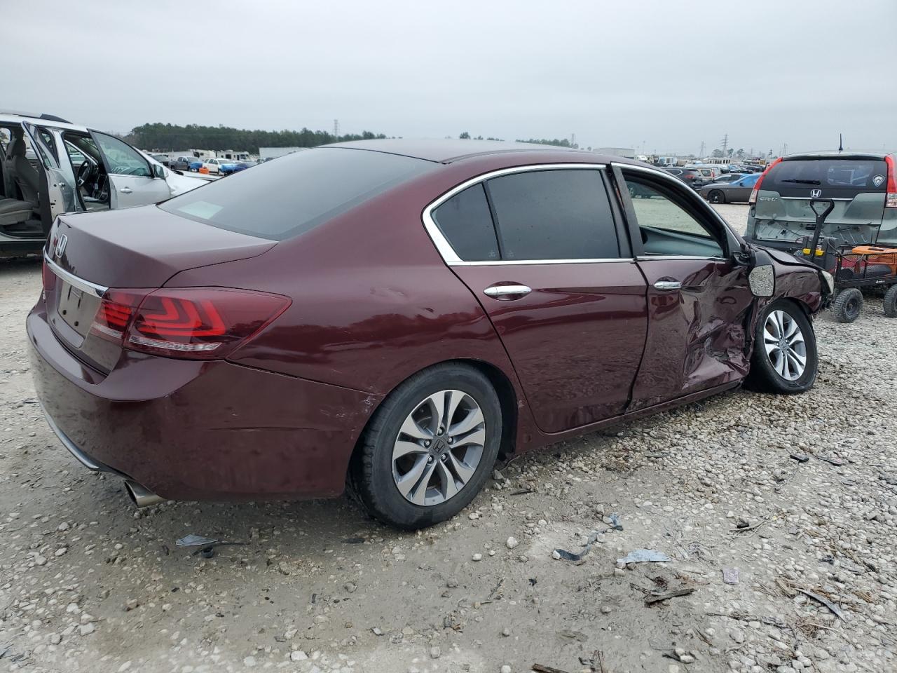 2015 Honda Accord VIN 1HGCR2F31FA082650 Copart auction photo, side / front end damage thumbnail 3