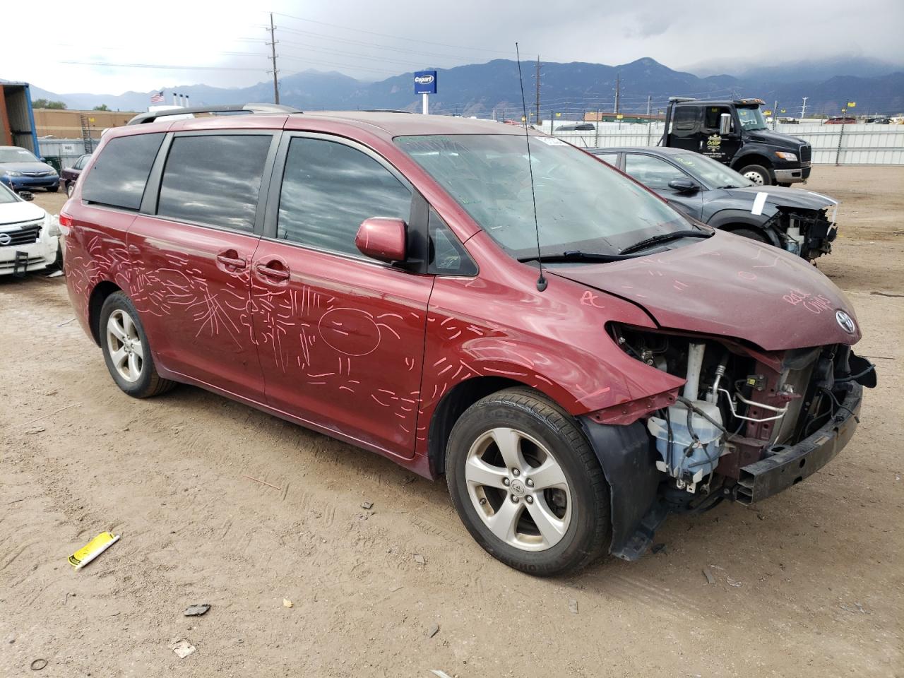 2012 Toyota Sienna VIN 5TDKK3DC9CS178628 Copart auction photo, front end damage thumbnail 4