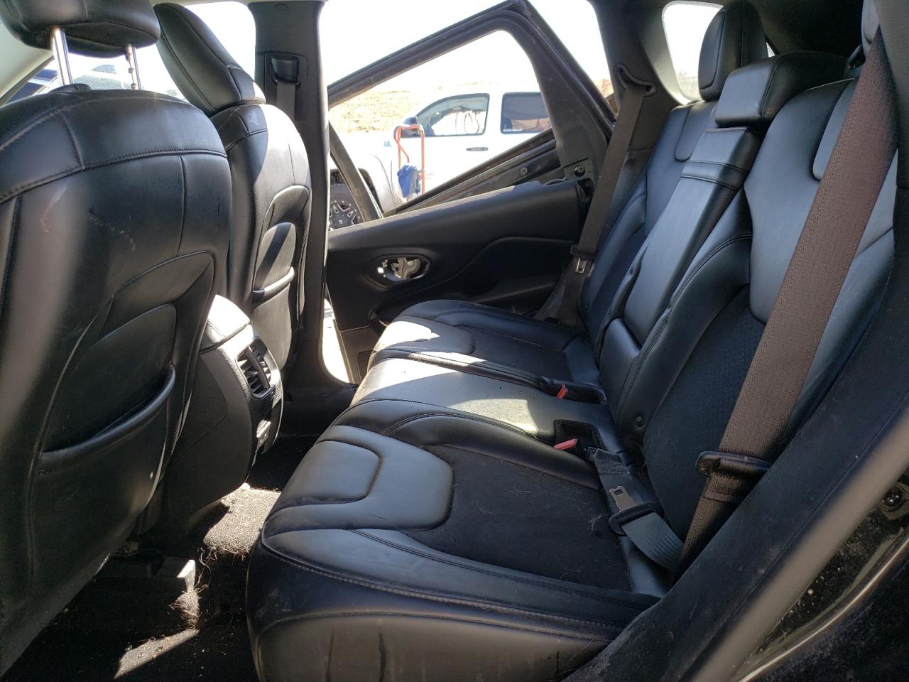2019 Jeep Grand Cherokee VIN 1C4PJMLX8KD282895 Copart auction photo, side / rear end damage thumbnail 11