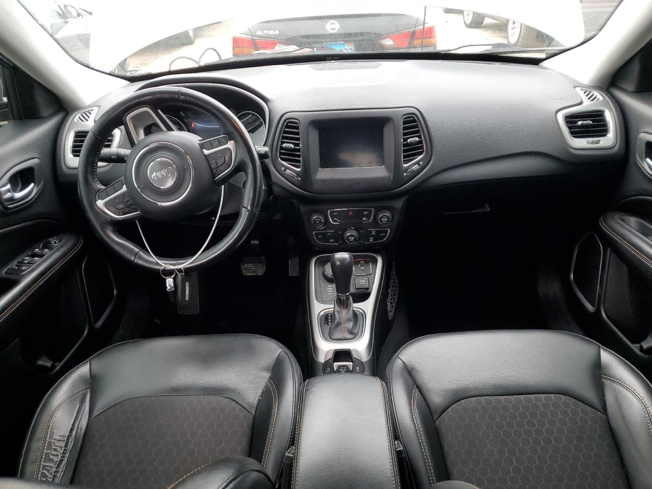 2018 Jeep Compass VIN 3C4NJDBB7JT331929 Copart auction photo, front end damage thumbnail 8