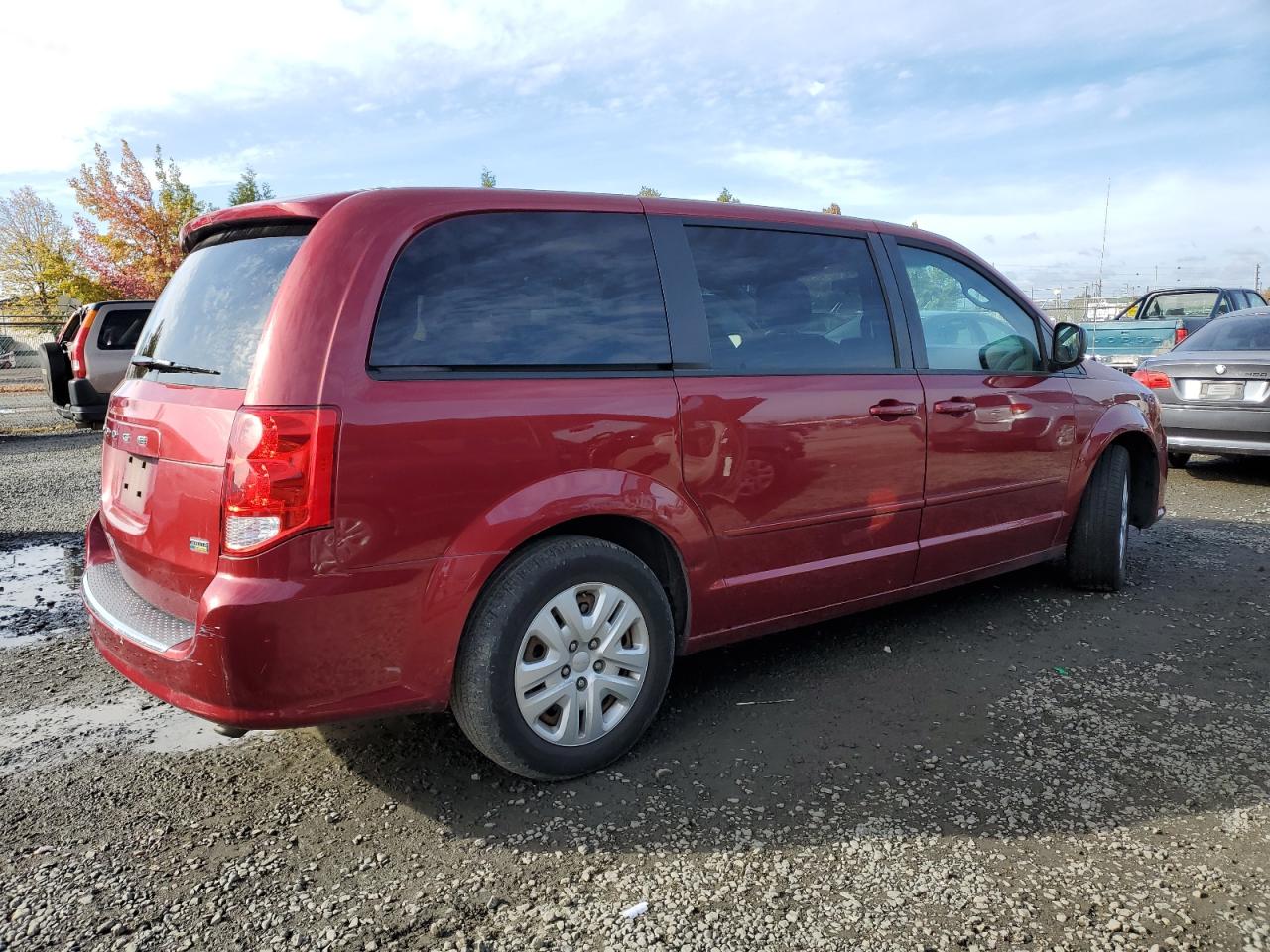 2014 Dodge Caravan VIN 2C4RDGBG8ER433397 Copart auction photo, front end damage thumbnail 3