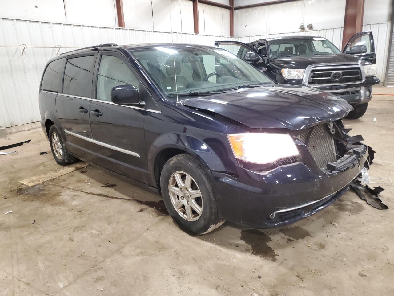 2011 Chrysler Town & Country VIN 2A4RR5DG5BR702142 Copart auction photo, front end damage thumbnail 4