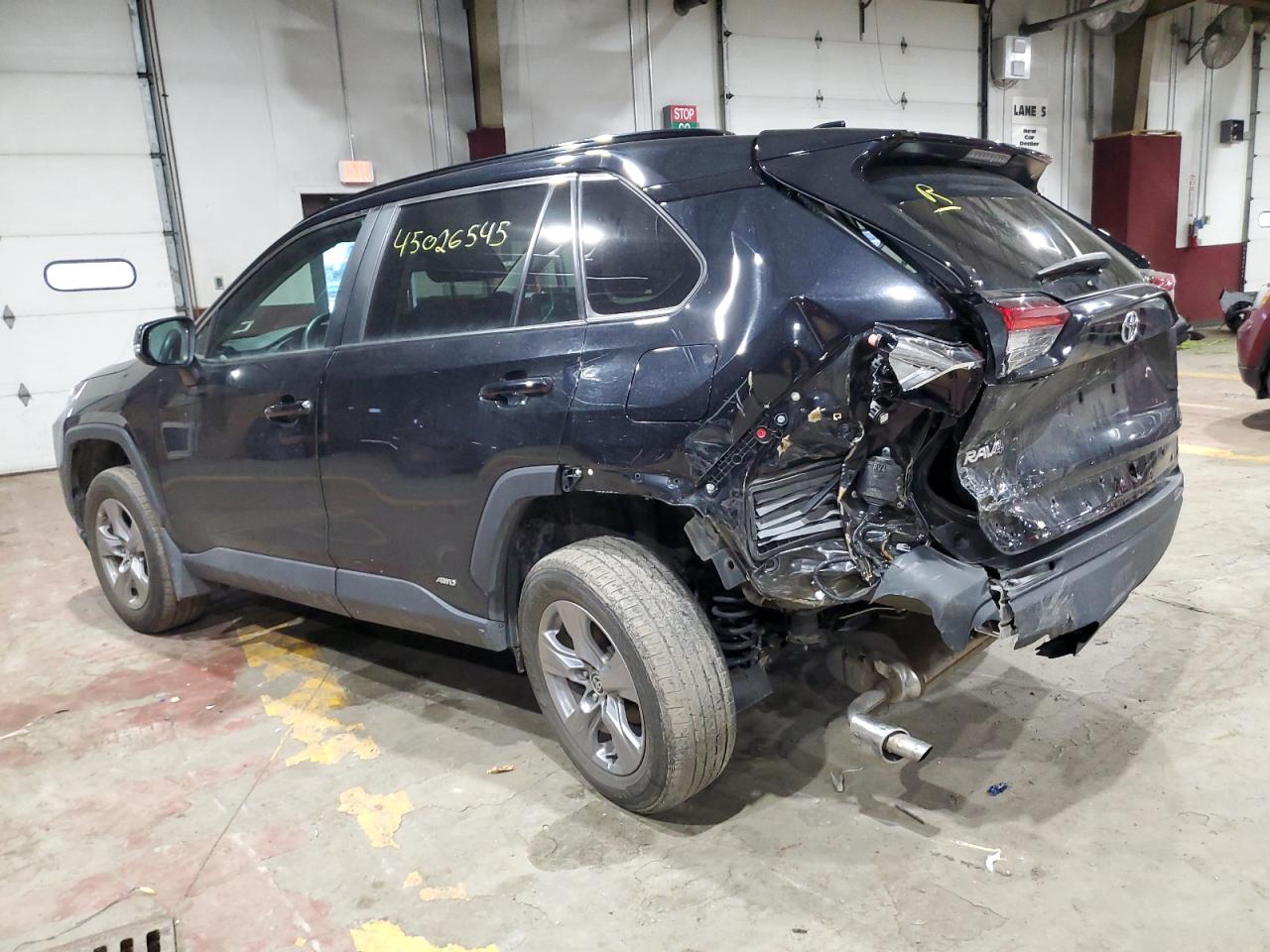2022 Toyota RAV 4 VIN 4T3RWRFV4NU066194 Copart auction photo, rear end / minor dent/scratches damage thumbnail 2