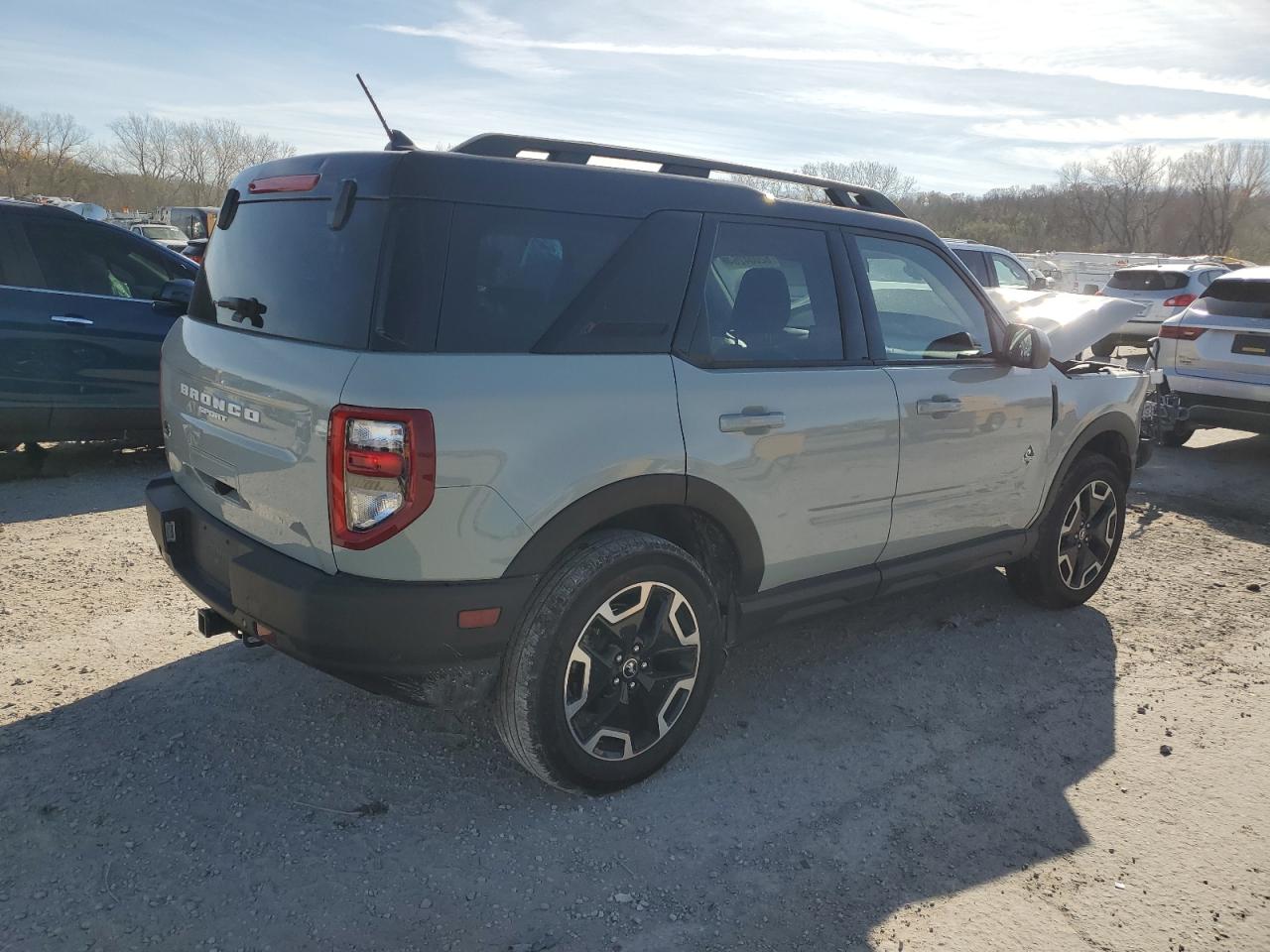 2022 Ford Bronco VIN 3FMCR9C60NRD23975 Copart auction photo, front end / minor dent/scratches damage thumbnail 3