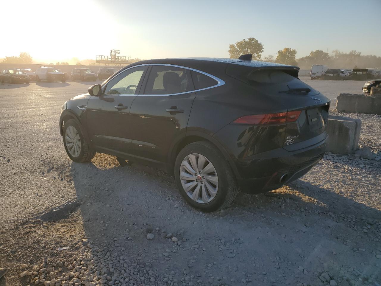 2019 Jaguar E-Pace VIN SADFP2FX7K1Z55580 Copart auction photo, front end / minor dent/scratches damage thumbnail 2