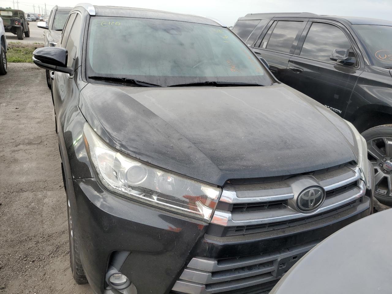 2019 Toyota Highlander VIN 5TDDZRFH0KS930599 Copart auction photo, water/flood damage thumbnail 5
