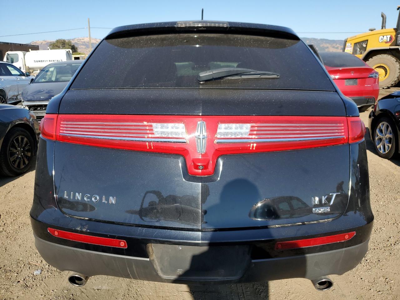2019 Lincoln MKT VIN 2LMHJ5NK1KBL00395 Copart auction photo, side damage thumbnail 6