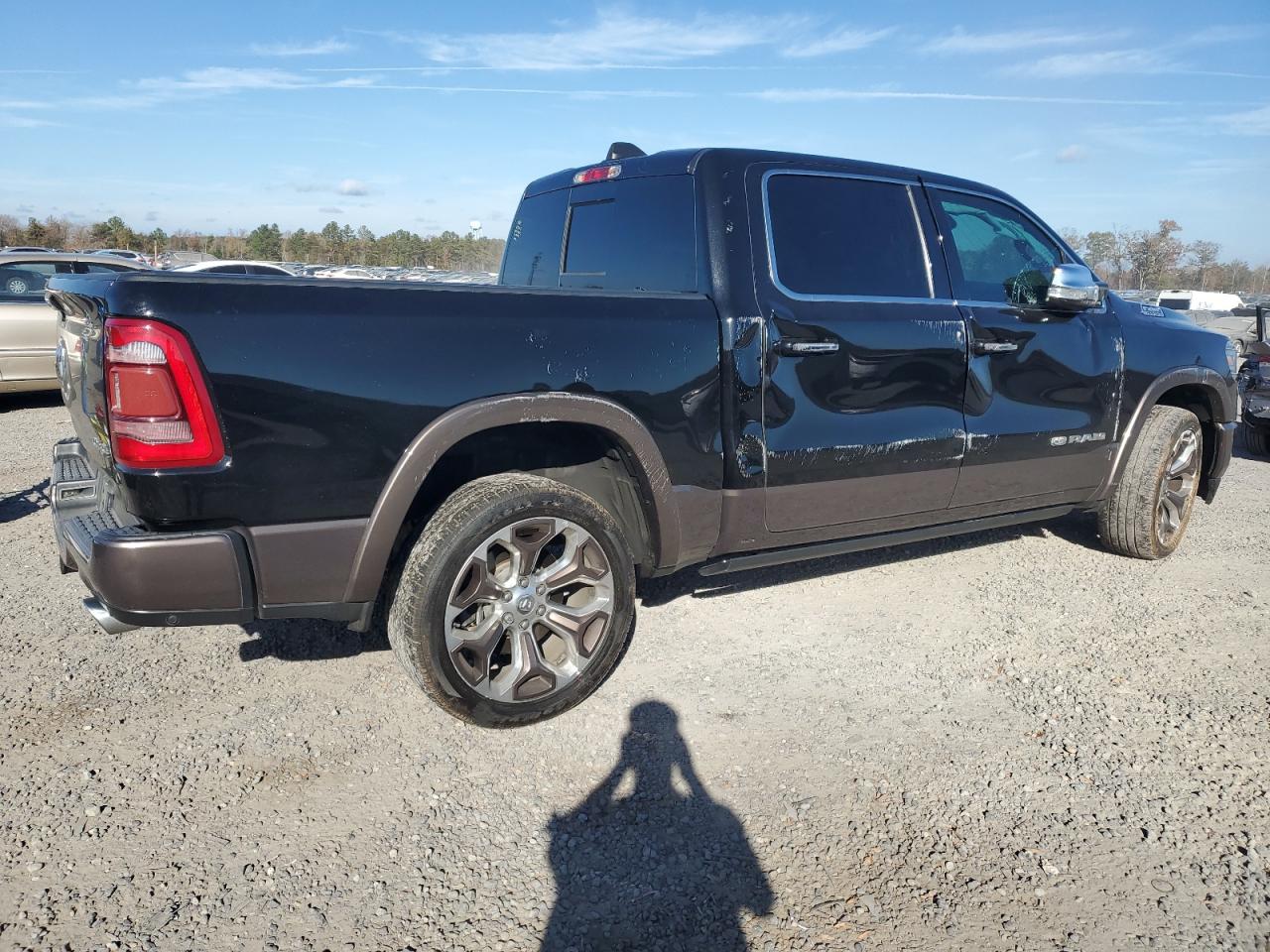 2020 RAM 1500 VIN 1C6SRFKT7LN136908 Copart auction photo, side damage thumbnail 3