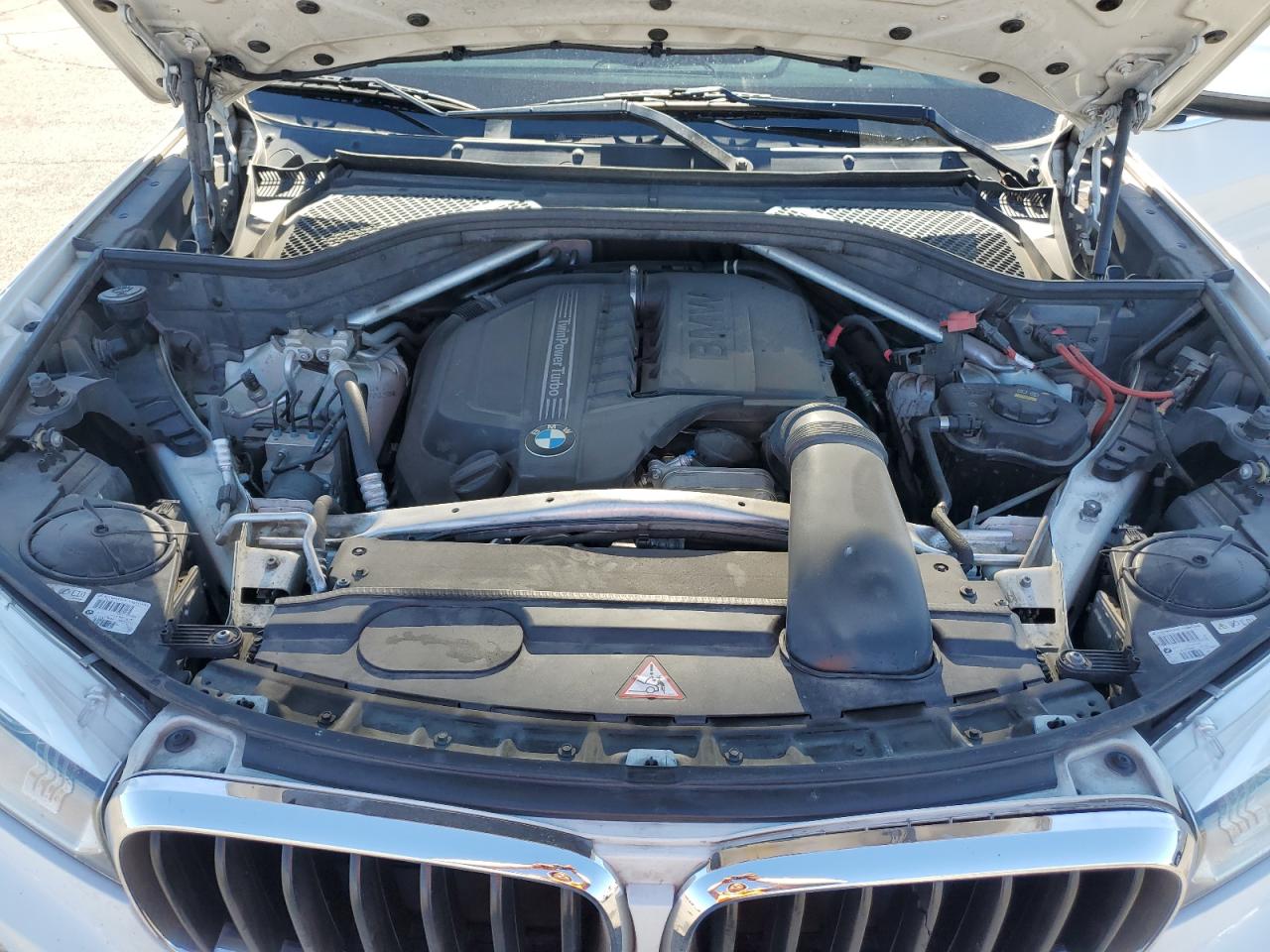 2015 BMW X5 VIN 5UXKR0C50F0K62596 Copart auction photo, side damage thumbnail 12