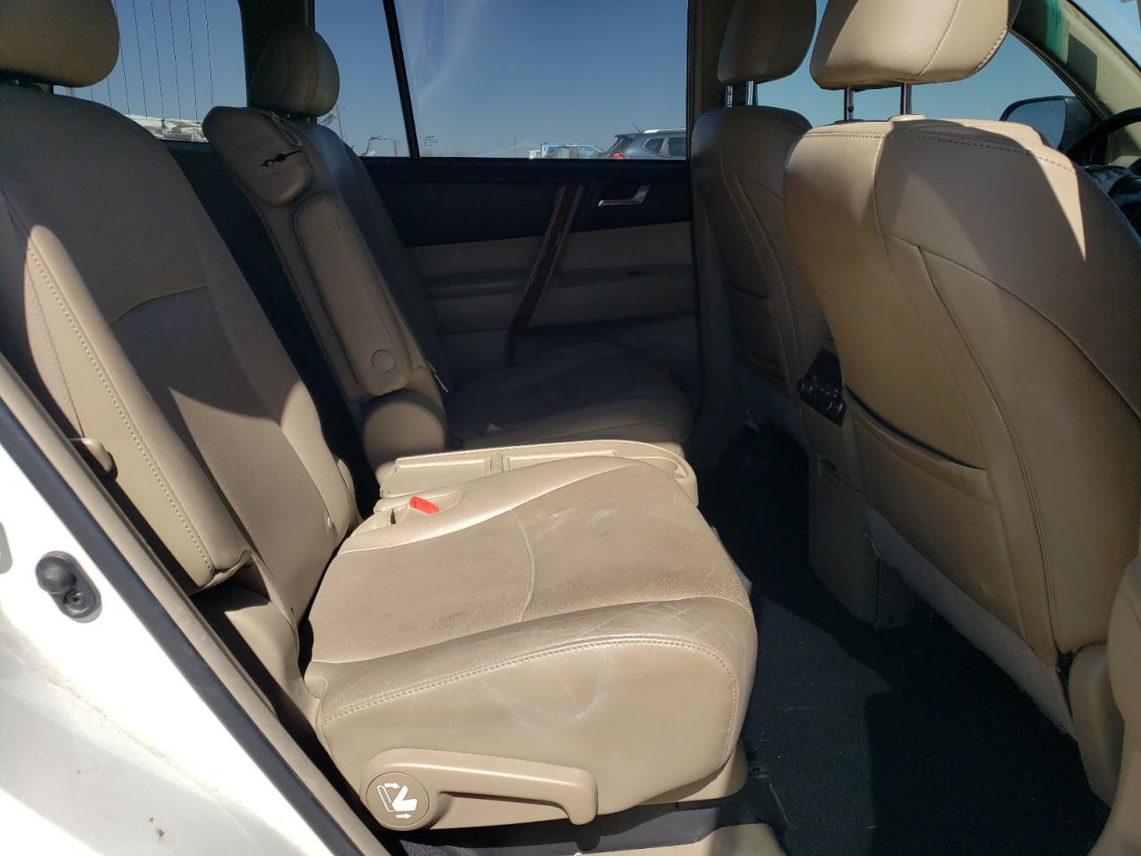 2011 Toyota Highlander VIN 5TDYK3EH4BS048257 Copart auction photo, front end damage thumbnail 11