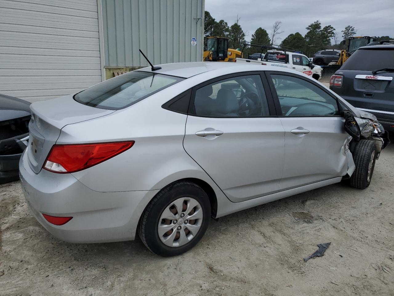 2015 Hyundai Accent VIN KMHCT4AE0FU889420 Copart auction photo, front end / side damage thumbnail 3