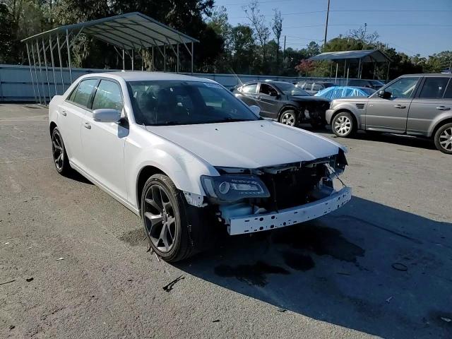2021 Chrysler 300 VIN 2C3CCABG7MH529293 Copart auction photo, front end damage thumbnail 10