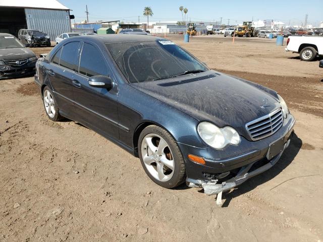 2005 Mercedes-Benz C-klasse VIN WDBRF40JX5F615972 Copart auction photo, rear end / front end damage thumbnail 4