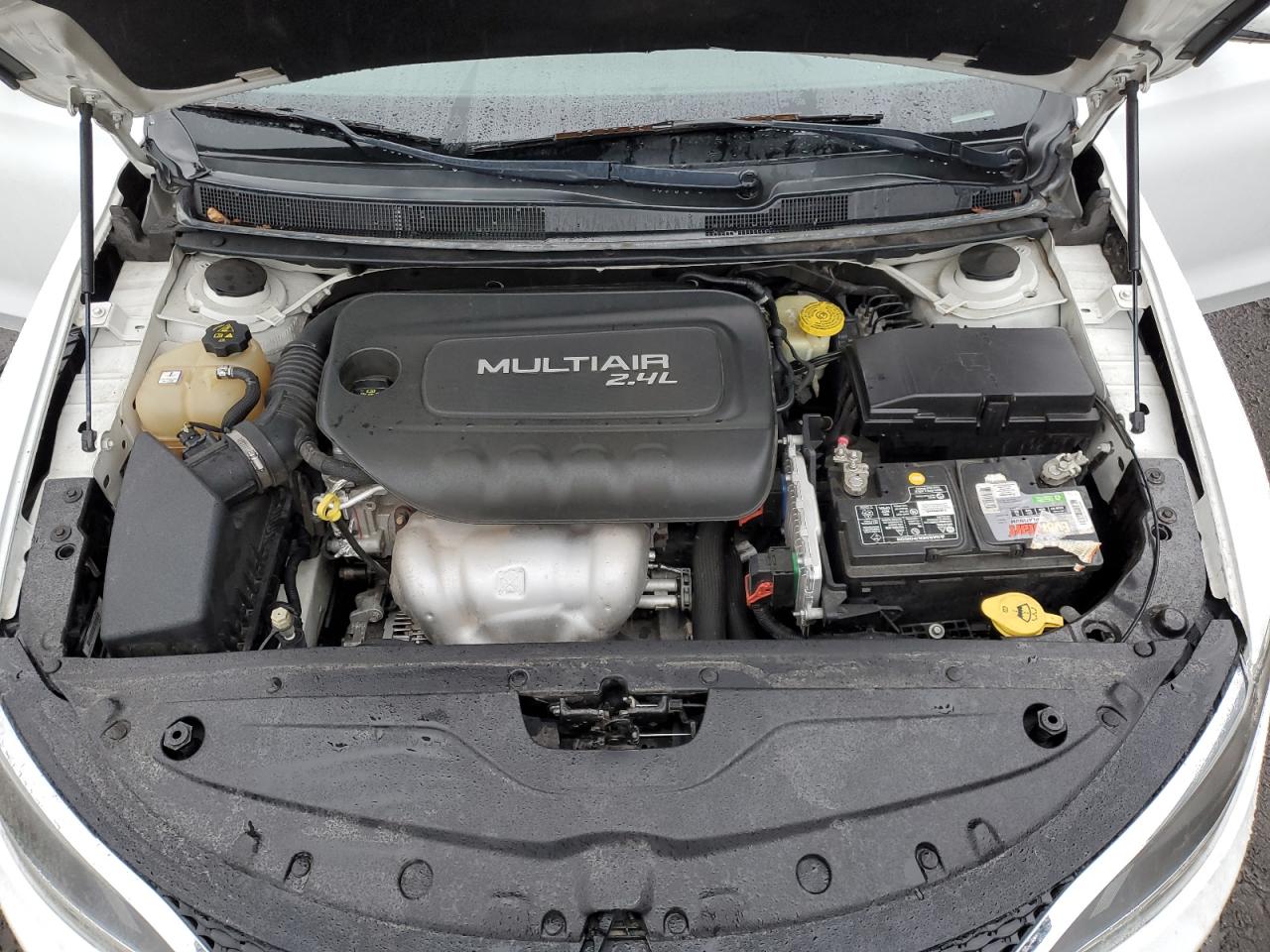 2015 Chrysler 200 VIN 1C3CCCAB8FN698315 Copart auction photo, front end / undercarriage damage thumbnail 13