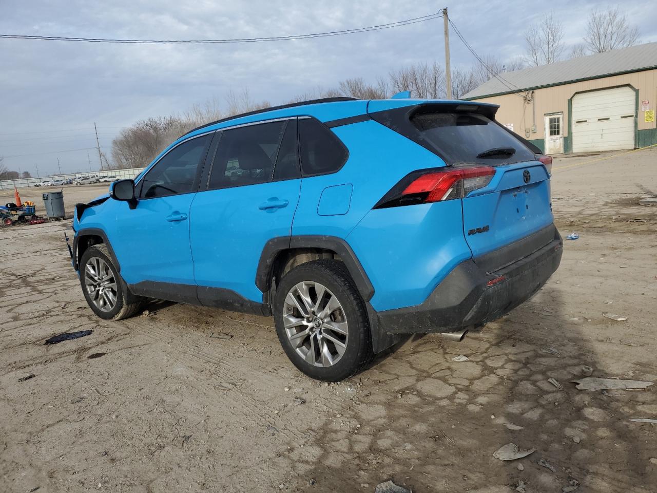 2019 Toyota RAV 4 VIN 2T3A1RFV5KW083710 Copart auction photo, front end damage thumbnail 2