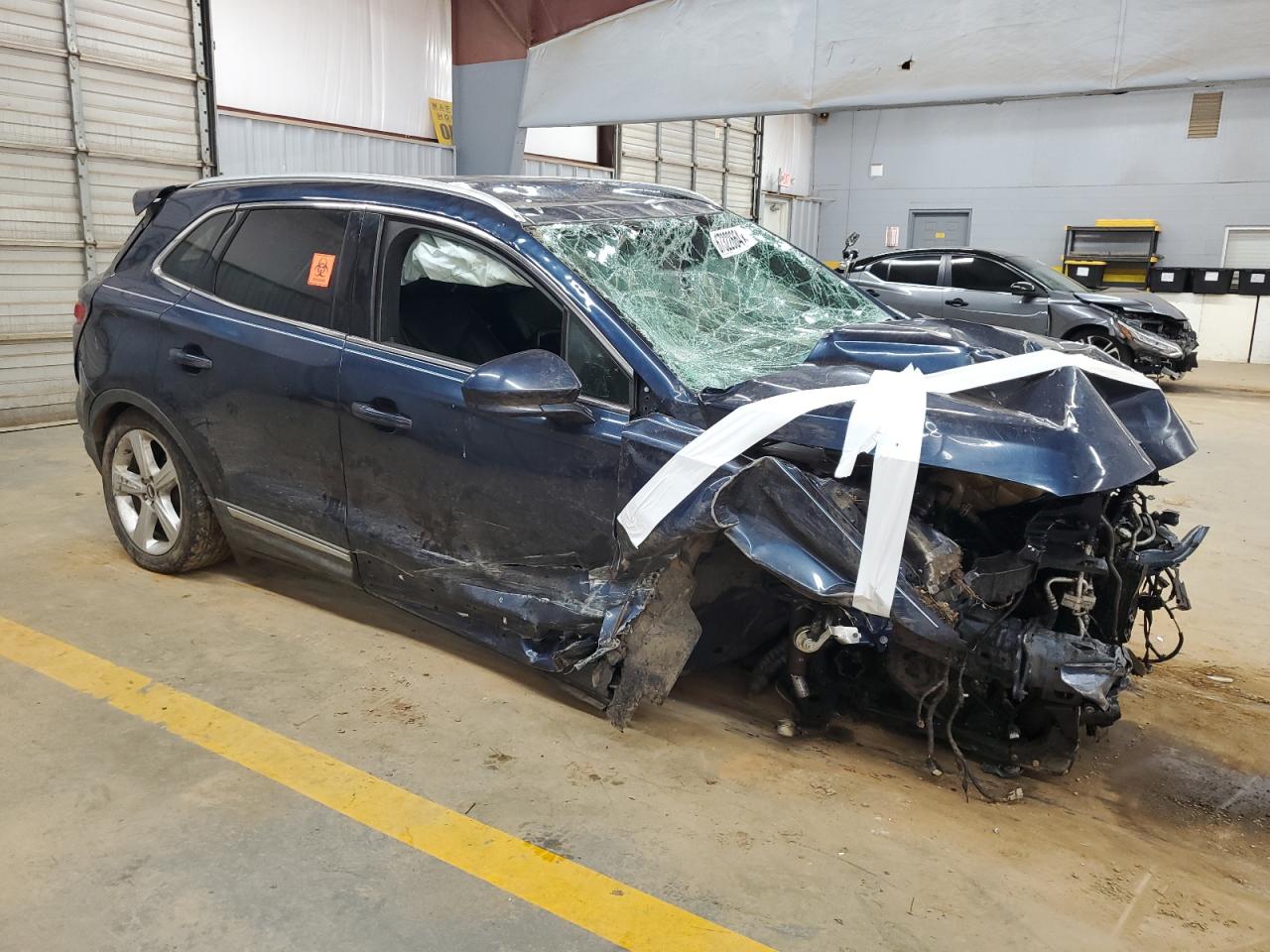 2016 Lincoln MKC VIN 5LMCJ1C98GUJ04953 Copart auction photo, all over / undercarriage damage thumbnail 4