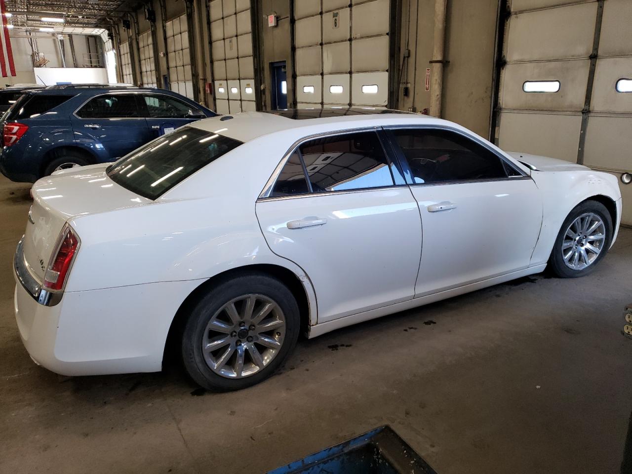 2012 Chrysler 300 VIN 2C3CCAET8CH263080 Copart auction photo, front end damage thumbnail 3