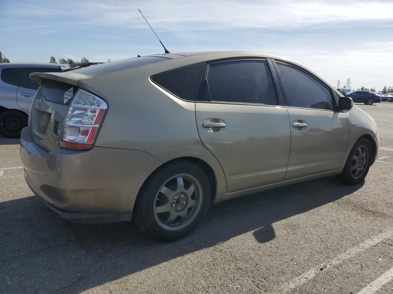 2007 Toyota Prius VIN JTDKB20U477625827 Copart auction photo, minor dent/scratches damage thumbnail 3