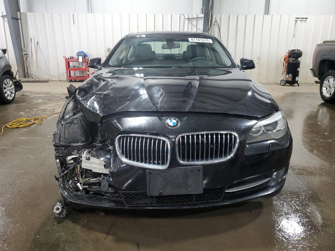2013 BMW 5er VIN WBAFU7C55DDU67148 Copart auction photo, front end / side damage thumbnail 5