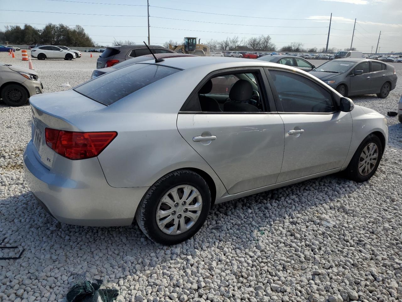 2012 KIA Forte VIN KNAFU4A2XC5596289 Copart auction photo, vandalism damage thumbnail 3
