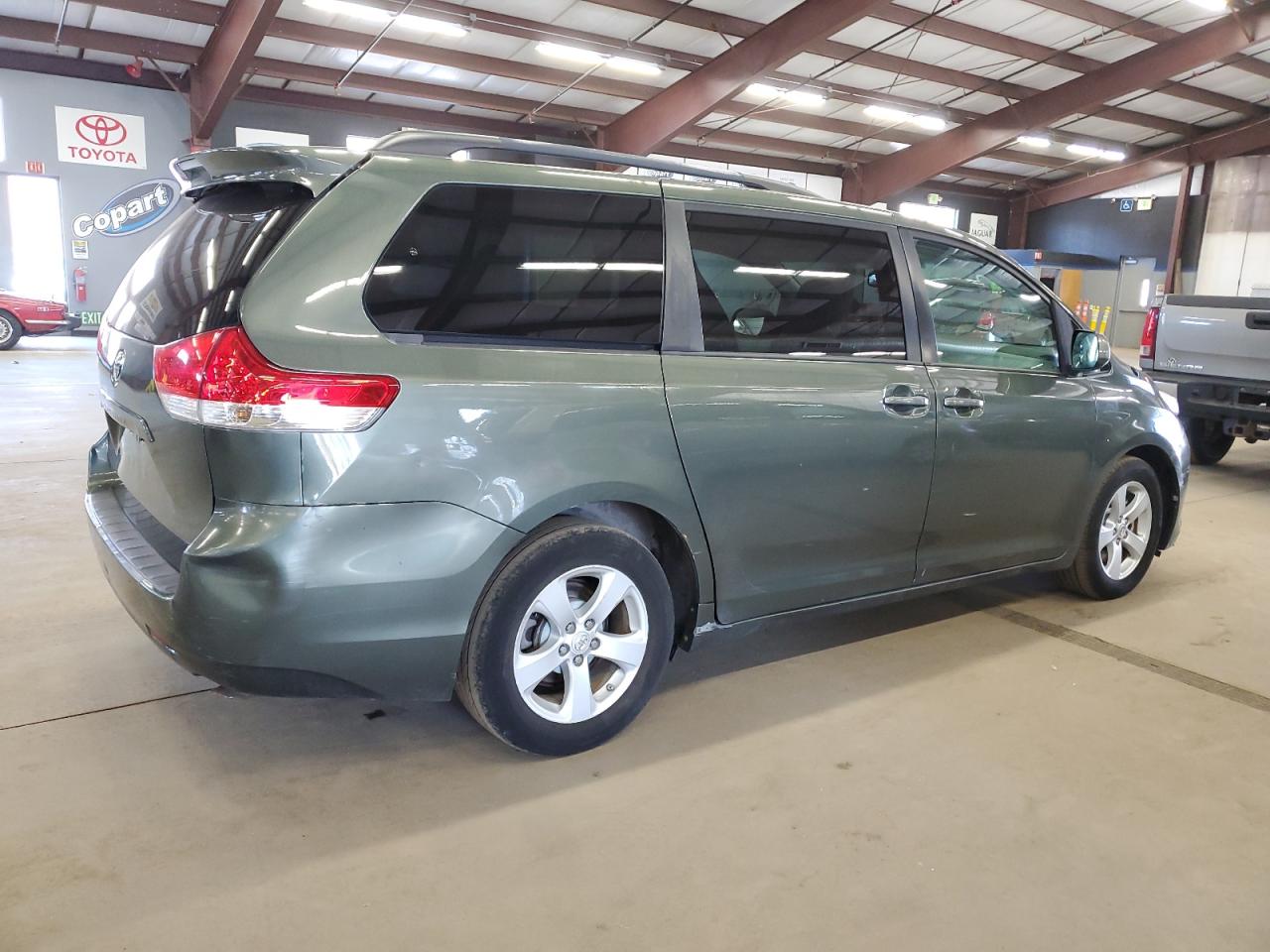 2011 Toyota Sienna VIN 5TDKK3DC8BS119553 Copart auction photo, front end / rear end damage thumbnail 3