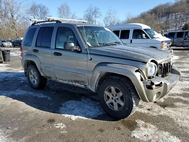 2004 Jeep Liberty (North America) VIN 1J4GL58K14W152214 Copart auction photo, front end / side damage thumbnail 12