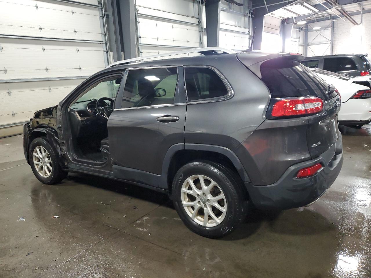 2015 Jeep Grand Cherokee VIN 1C4PJMCS6FW787901 Copart auction photo, side / front end damage thumbnail 2