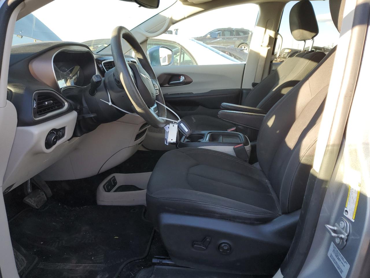 2018 Chrysler Pacifica VIN 2C4RC1FG2JR107017 Copart auction photo, rear end damage thumbnail 7