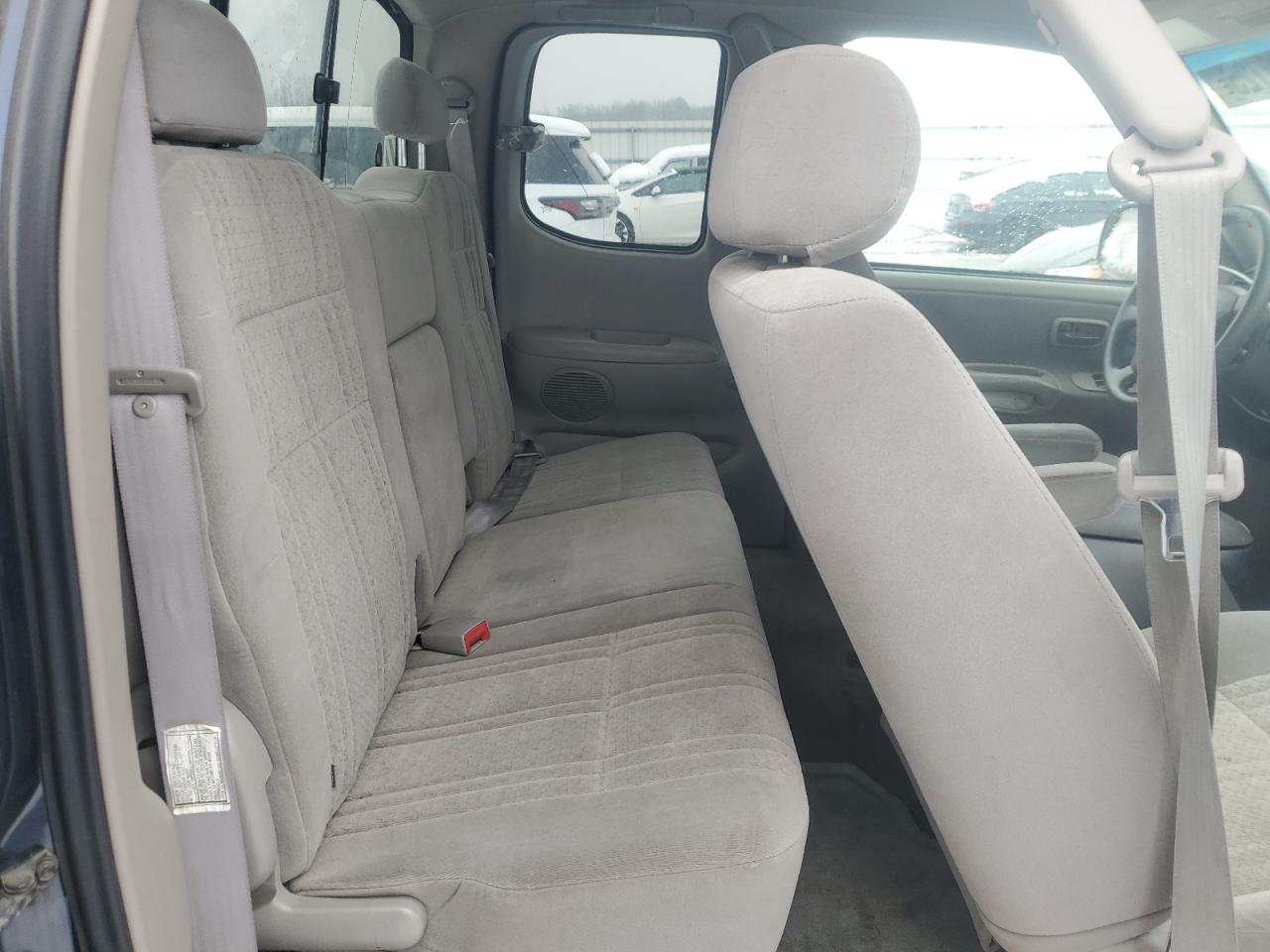 2003 Toyota Tundra VIN 5TBBT44143S351028 Copart auction photo, rear end / minor dent/scratches damage thumbnail 10