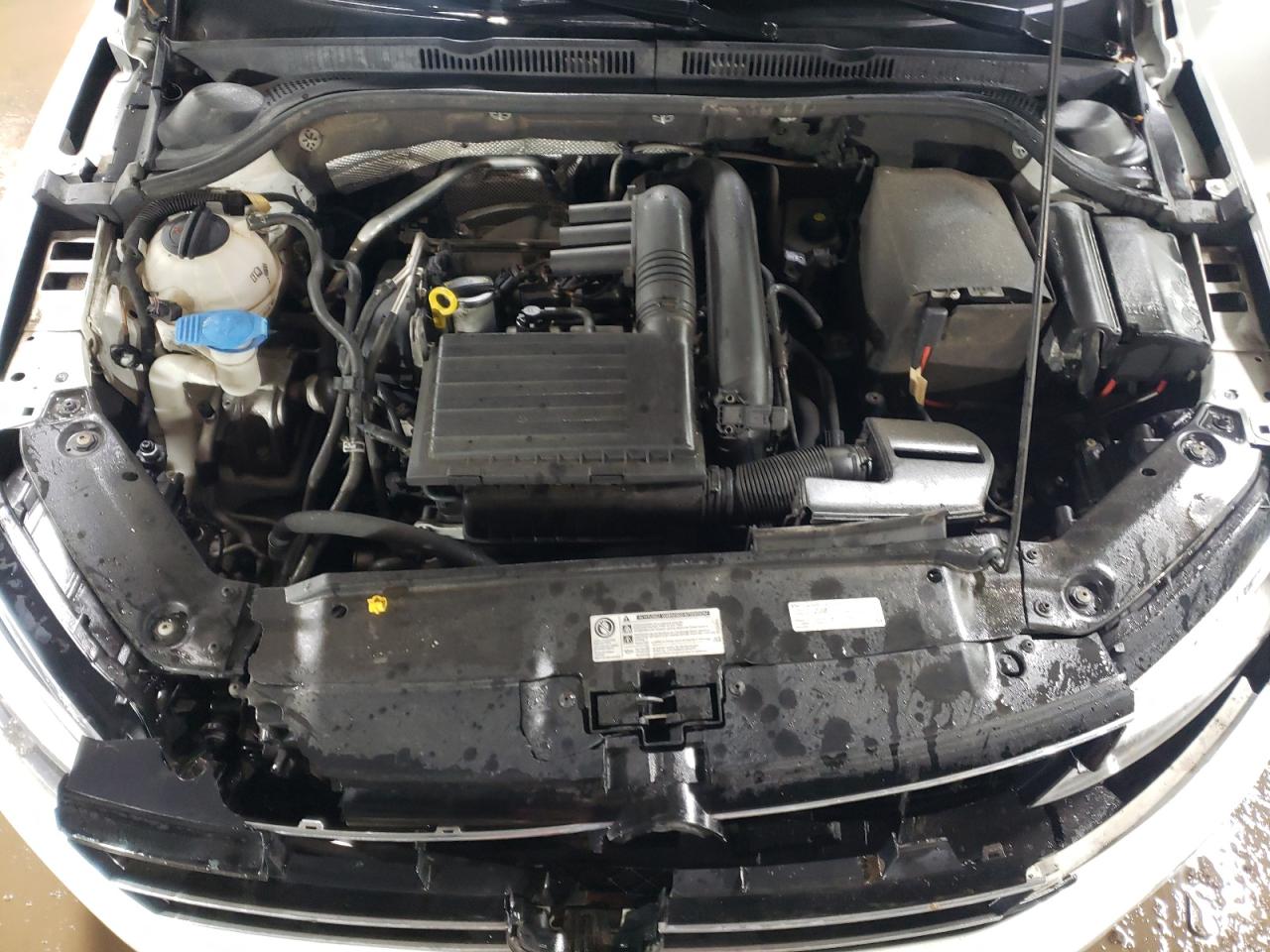 2016 Volkswagen Jetta VIN 3VWD67AJ1GM260332 Copart auction photo, front end / minor dent/scratches damage thumbnail 11