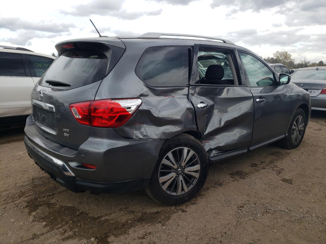 2018 Nissan Pathfinder VIN 5N1DR2MM4JC639963 Copart auction photo, side damage thumbnail 3