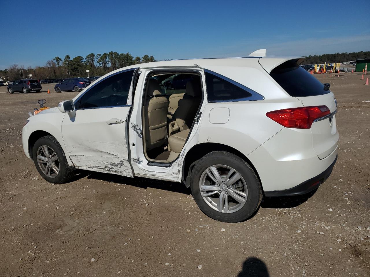 2015 Acura RDX VIN 5J8TB3H3XFL001298 Copart auction photo, side / minor dent/scratches damage thumbnail 2