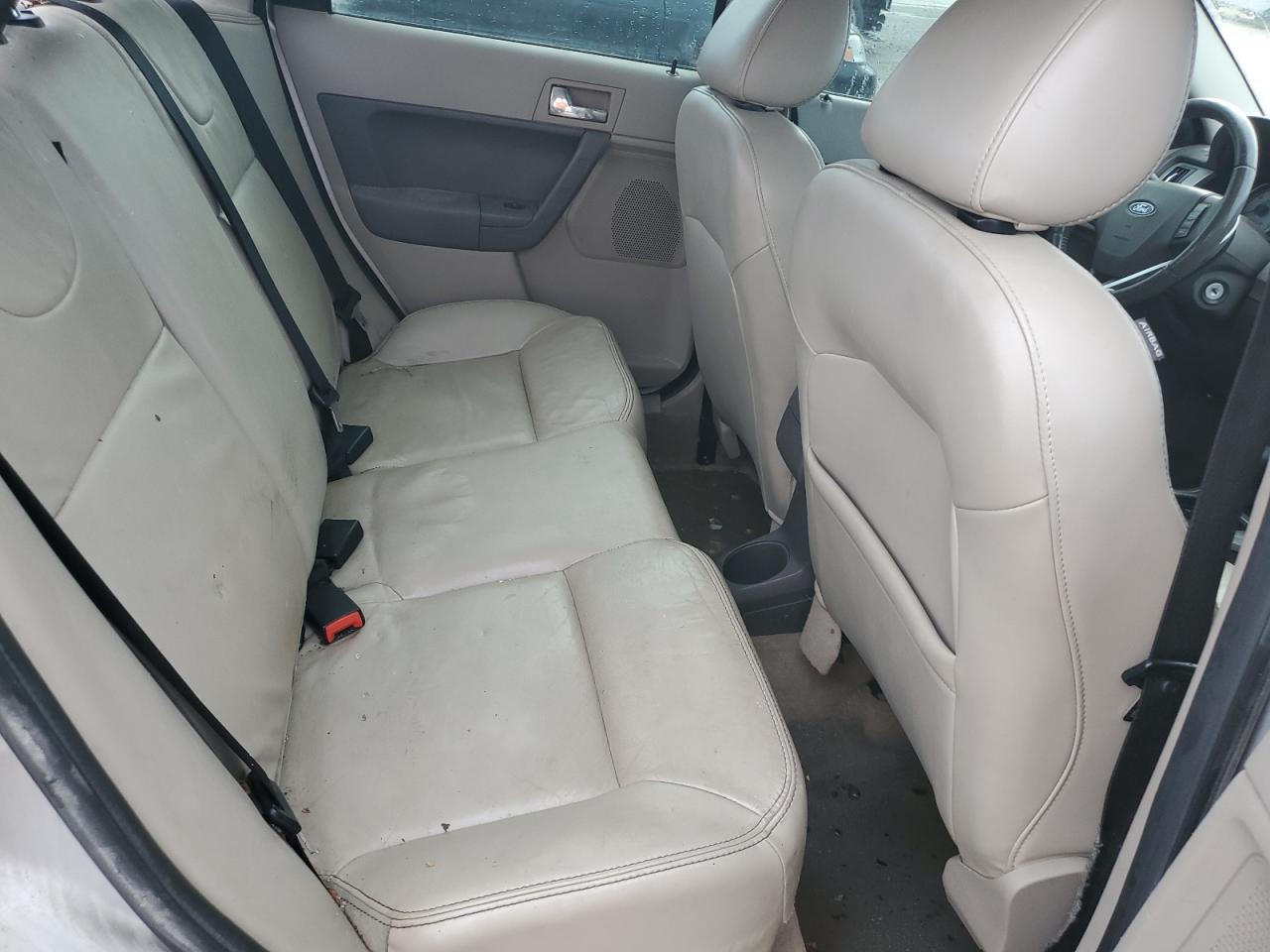 2009 Ford Focus VIN 1FAHP37N99W237622 Copart auction photo, rear end / minor dent/scratches damage thumbnail 10