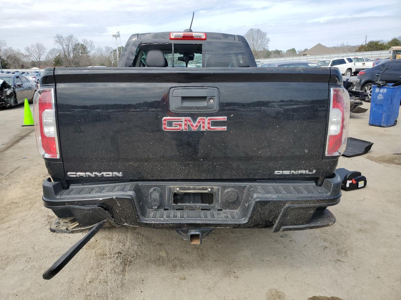 2017 GMC Canyon VIN 1GTG6EEN0H1181427 Copart auction photo, front end / side damage thumbnail 6