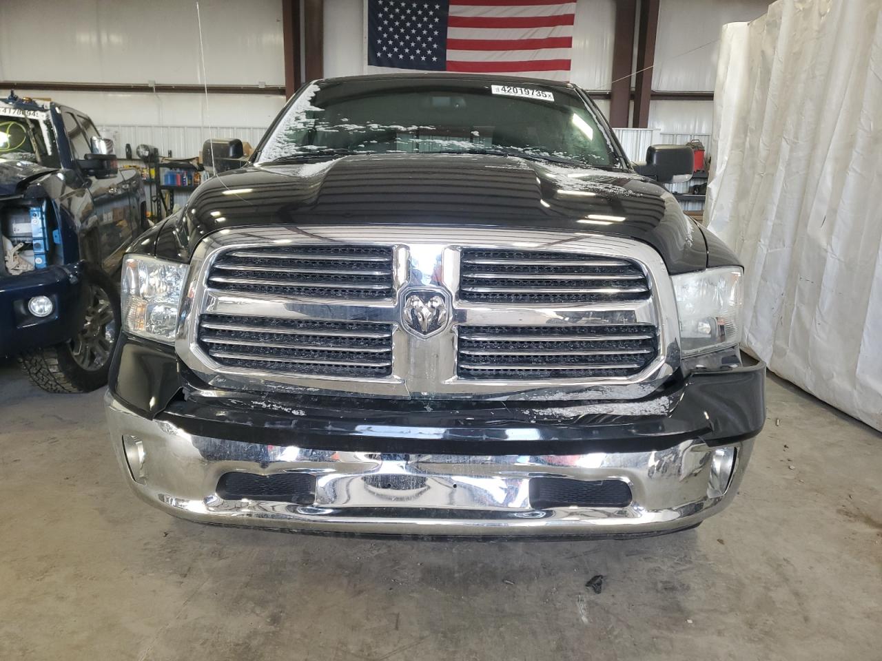 2015 RAM 1500 VIN 1C6RR7GT0FS642535 Copart auction photo, rear end damage thumbnail 5
