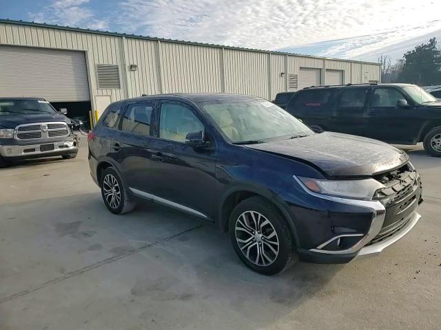 2017 Mitsubishi Outlander VIN JA4AD3A36HZ004882 Copart auction photo, all over damage thumbnail 11