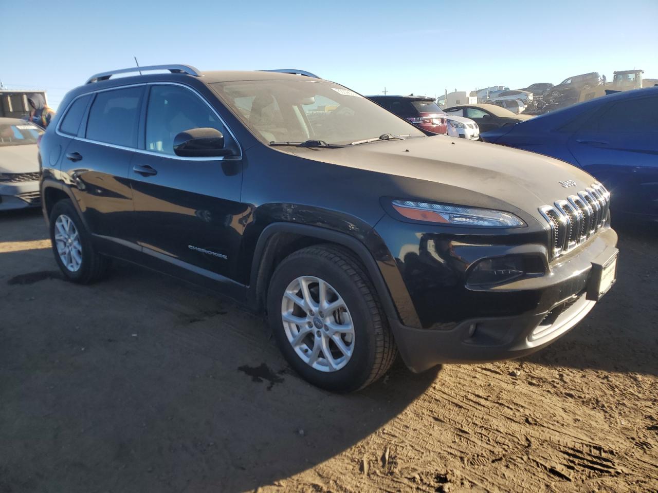 2016 Jeep Grand Cherokee VIN 1C4PJMCSXGW262826 Copart auction photo, minor dent/scratches damage thumbnail 4