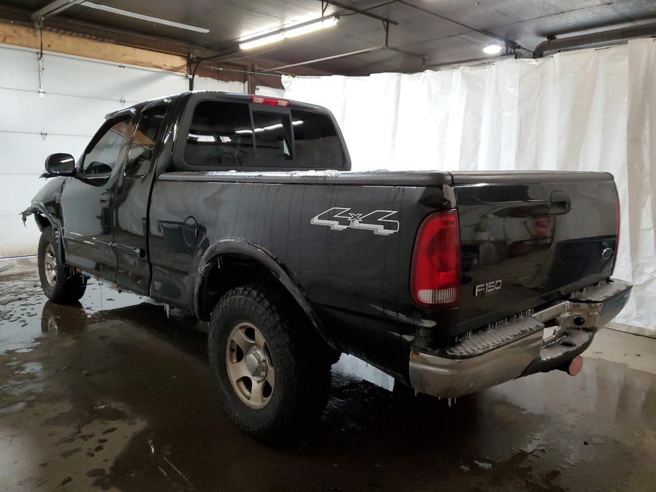 2004 Ford F-150 VIN 2FTRX18W04CA49568 Copart auction photo, front end damage thumbnail 2