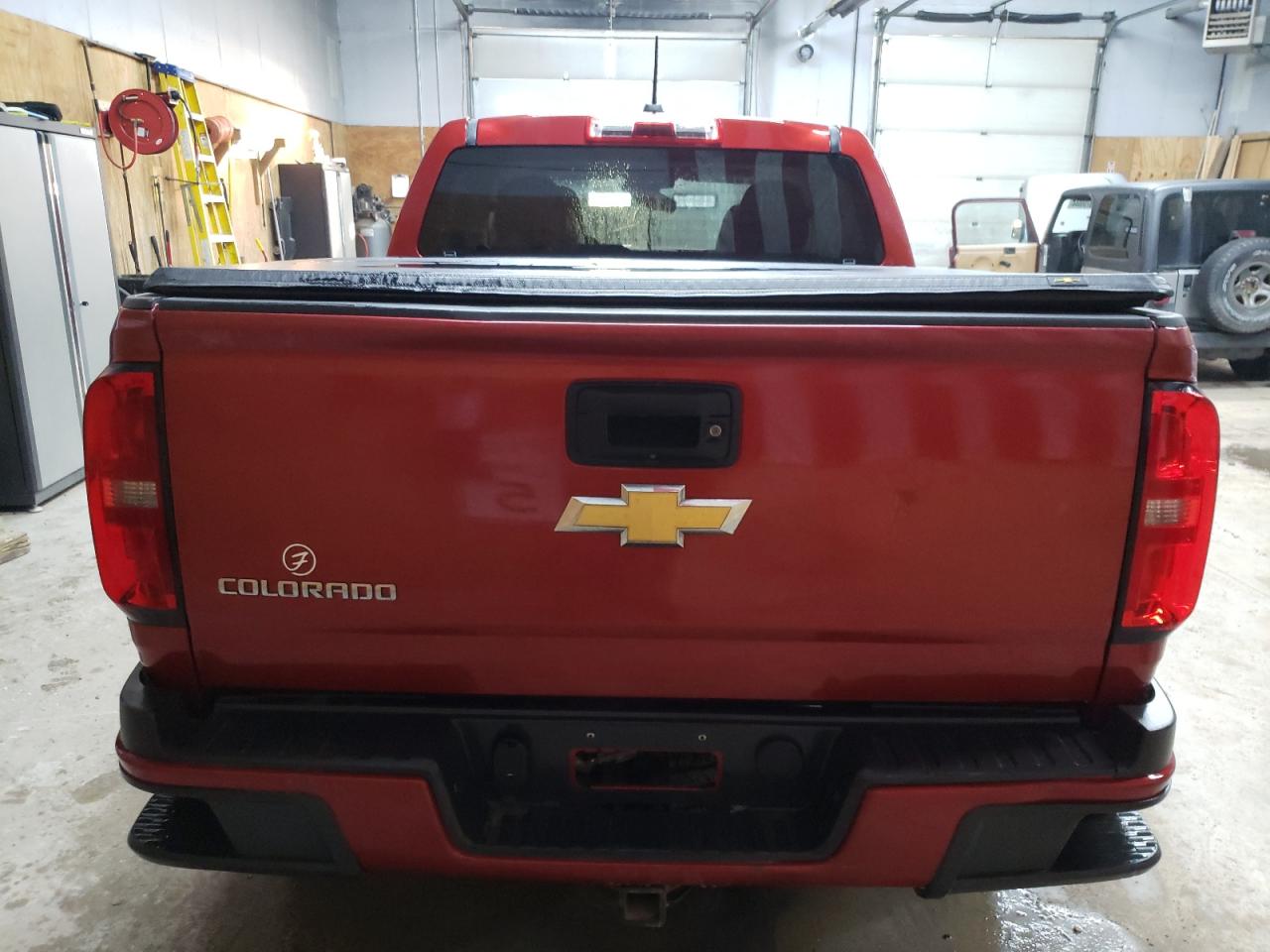 2015 Chevrolet Colorado VIN 1GCGTCE36F1235287 Copart auction photo, front end / minor dent/scratches damage thumbnail 6