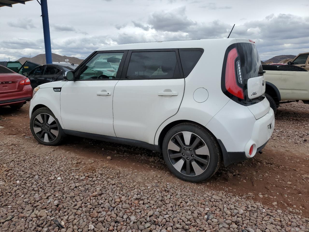 2015 KIA Soul VIN KNDJX3A5XF7208334 Copart auction photo, side / front end damage thumbnail 2