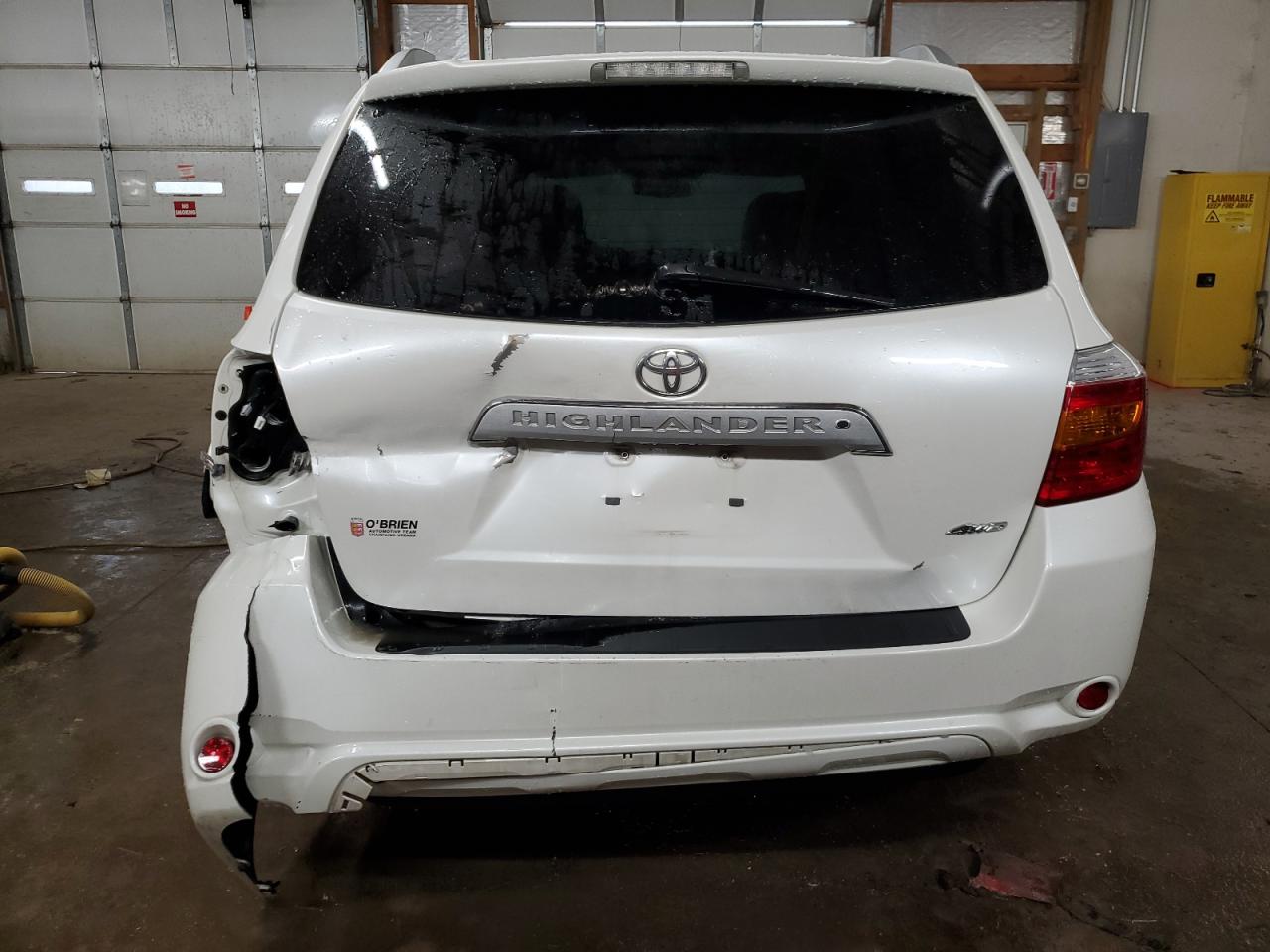 2010 Toyota Highlander VIN 5TDDK3EH2AS017943 Copart auction photo, rear end damage thumbnail 6
