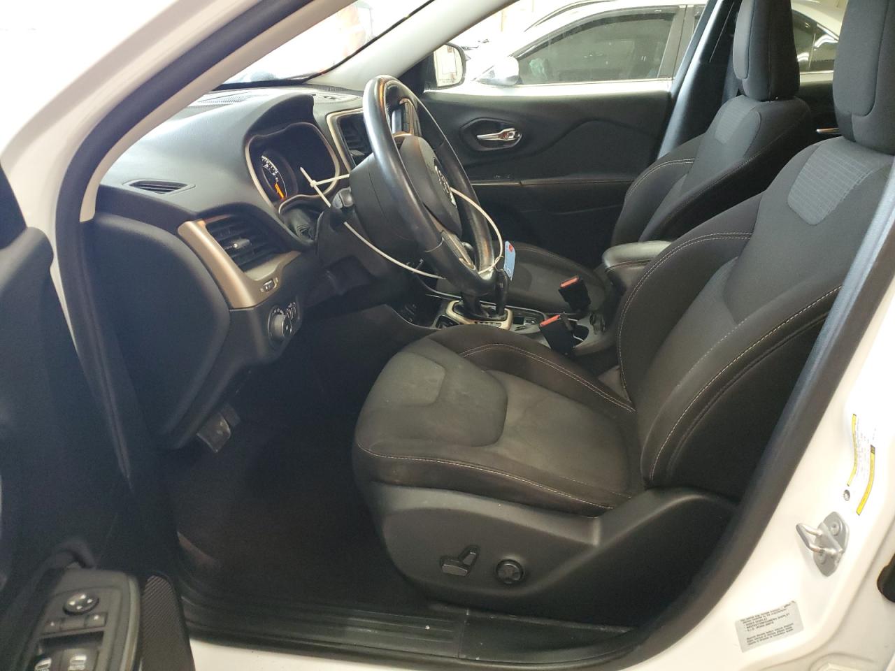 2016 Jeep Grand Cherokee VIN 1C4PJLCS2GW191793 Copart auction photo, front end / side damage thumbnail 7