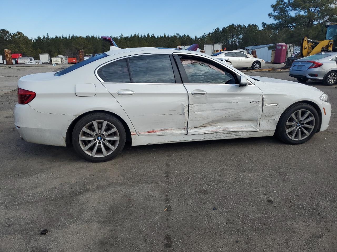 2016 BMW 5er VIN WBA5B1C5XGG552312 Copart auction photo, side / front end damage thumbnail 3
