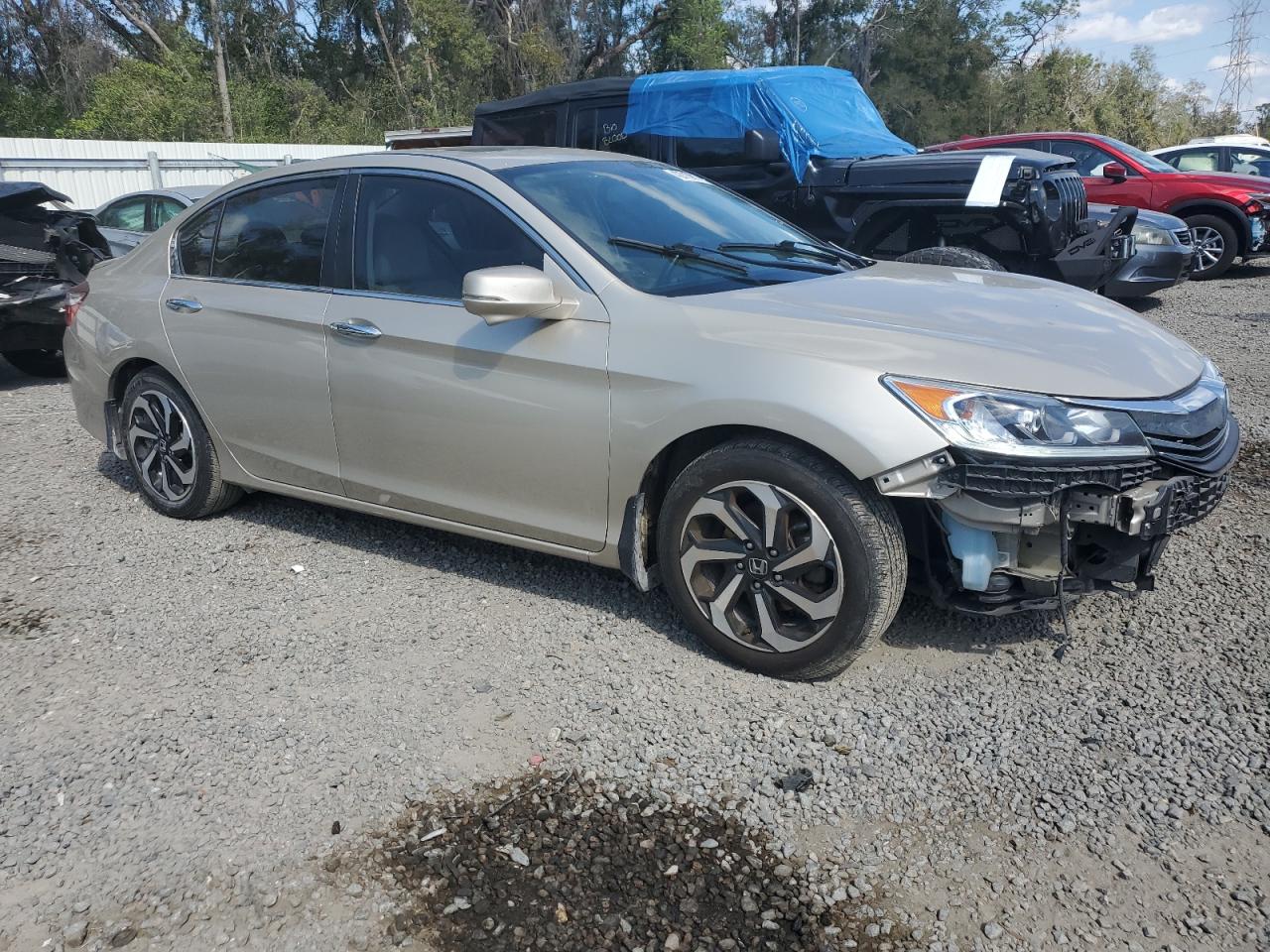2017 Honda Accord VIN 1HGCR2F88HA101306 Copart auction photo, front end / side damage thumbnail 4