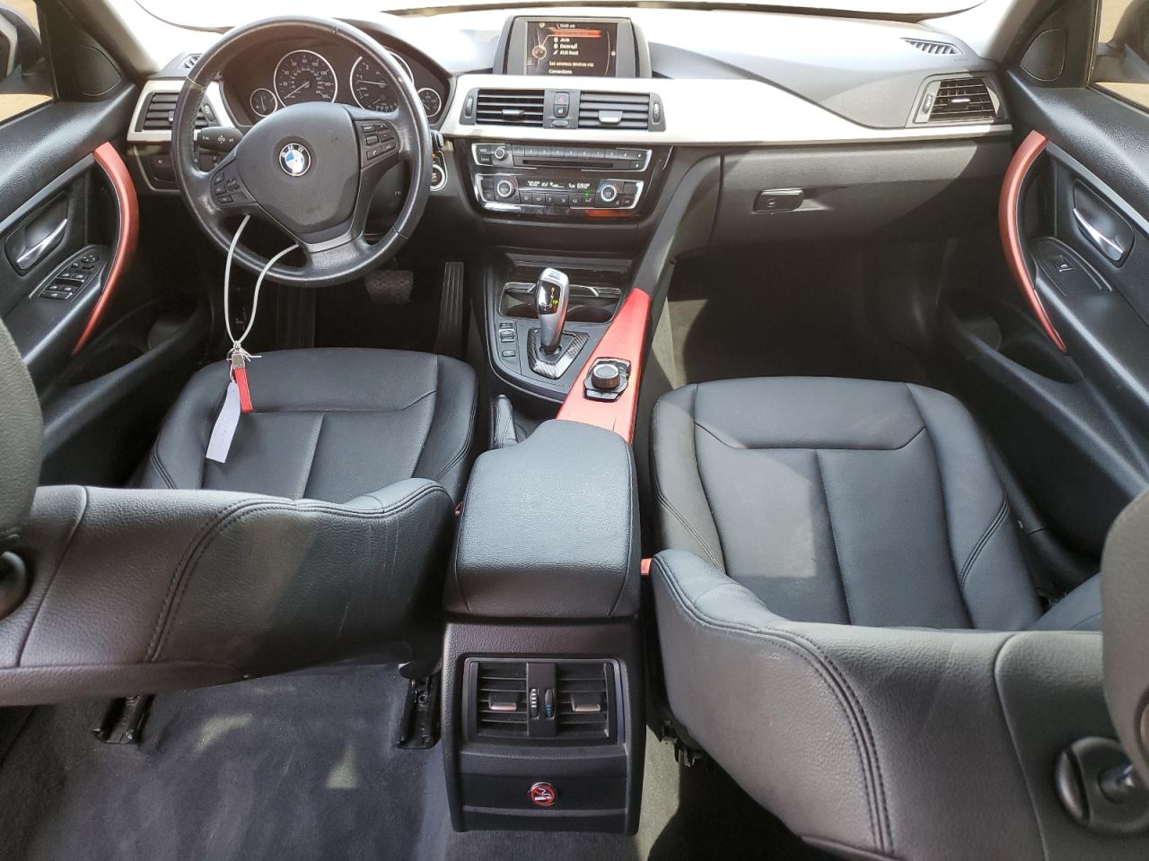 2016 BMW 3er VIN WBA8E1G54GNT34151 Copart auction photo, rear end damage thumbnail 8